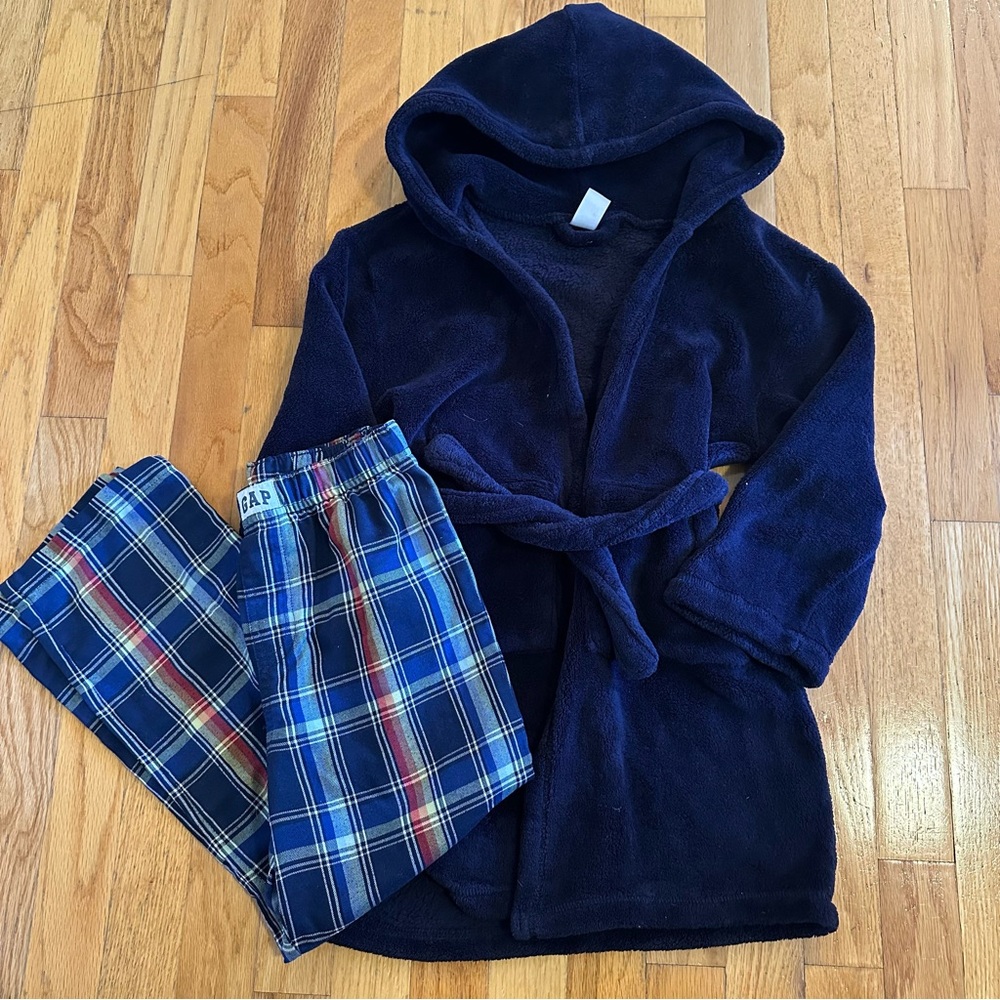 GAP Kids Navy Blue Robe with Plaid Pajama Pants Set, Kids Size 6